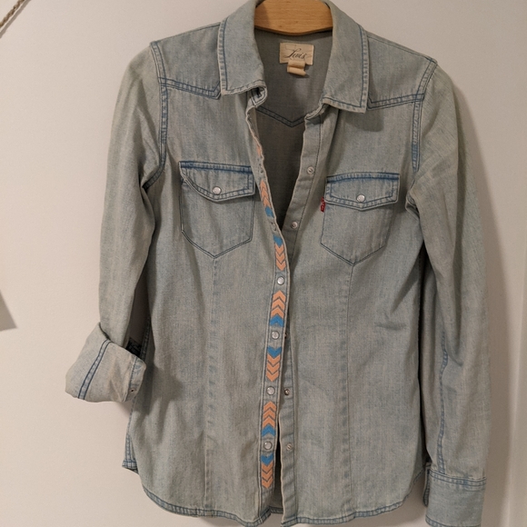 Denim button up - Picture 3 of 4